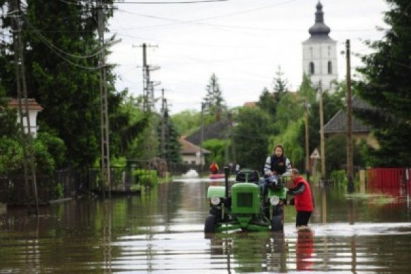 Europa e inundată, autorităţile din România spun că încă nu avem probleme